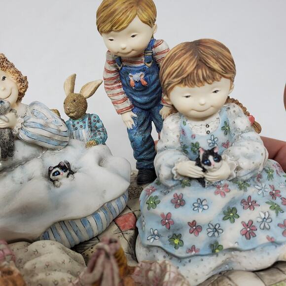 Lang & Wise Special Friend Circa 1999 Picnic With Molly First Edition Figurine - Picture 3 of 9